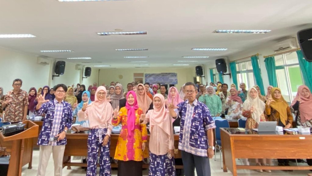 Evaluasi Capaian Kinerja Program Surveilans dan Imunisasi Kota Cirebon Tahun 2025